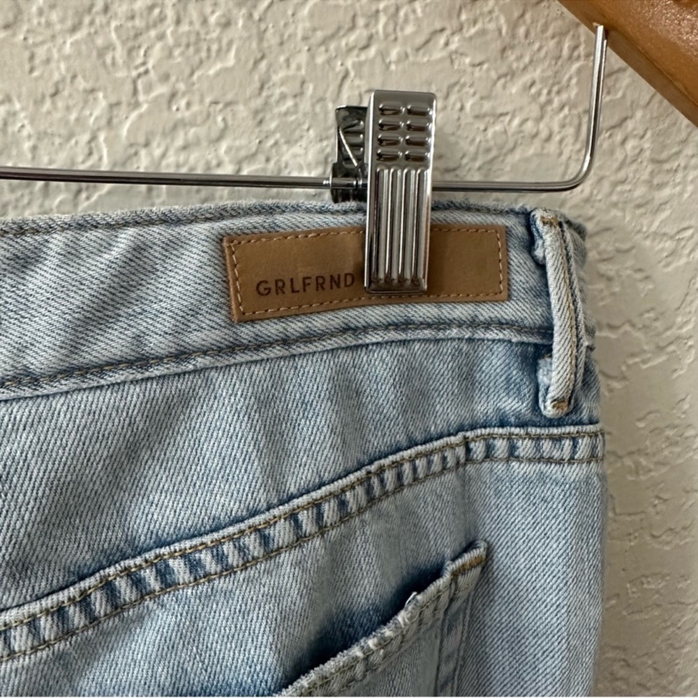 GRLFRND Carla in Keep Talking jeans
size 27 - Picture 7 of 13